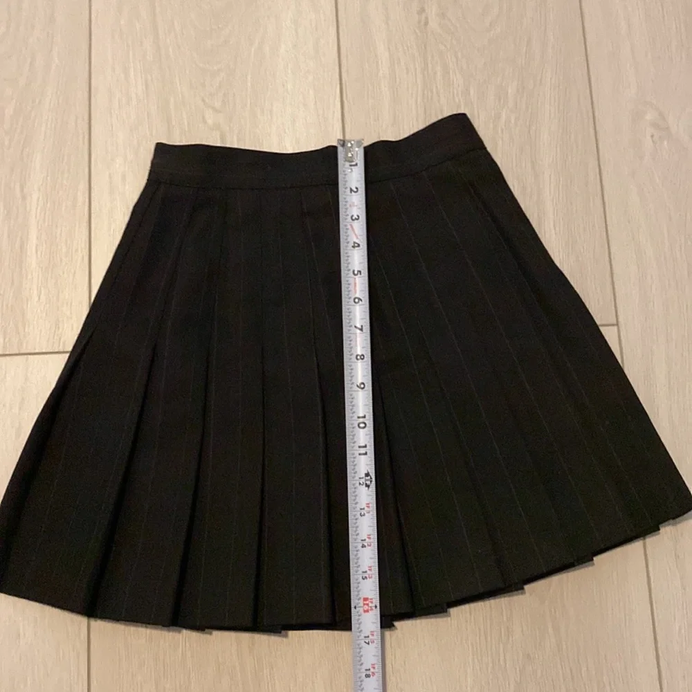 Black Pleated Mini Skirt - Picture 2 of 5